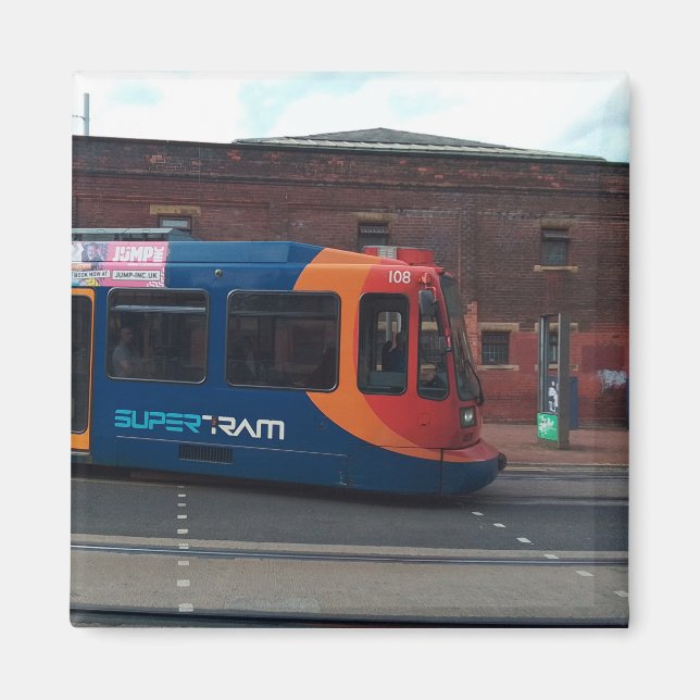 Aimant Tram, dans la rue (Devant)