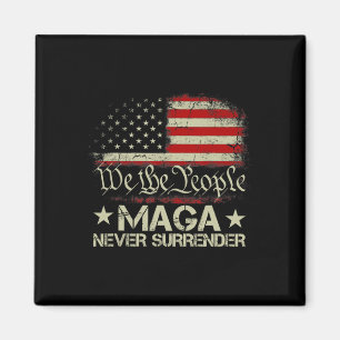 Aimant Trump 2024 Mega ne nous abandonne jamais le drapea