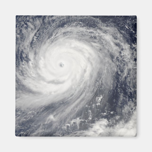 Aimant Typhon Choi-wan à l'ouest des îles Mariana (Devant)