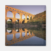 UE, France, Provence, Gard, Pont du Gard. 2