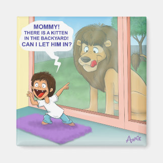 Aimant Un chaton mignon dans le jardin