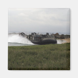 Aimant Un coussin d'air de péniche débarque