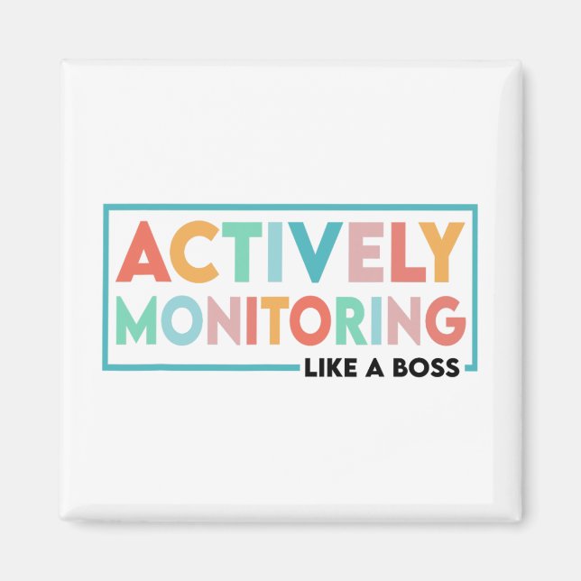 Aimant Un Enseignant Du Jour De L'Essai Surveille Activem (Devant)