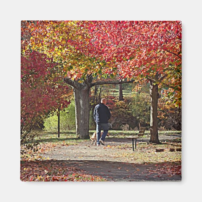 Aimant Un homme marche chien dans le parc d'automne (Devant)