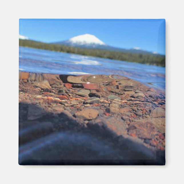 Aimant Underwater View of Little Lava Lake, Oregon (Devant)