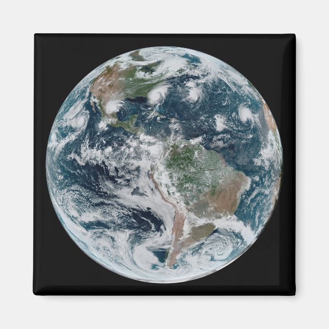 Aimant Une Chaîne Perdue De Cyclones Tropicaux (Devant)