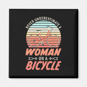 Aimant Une Femme En Vélo