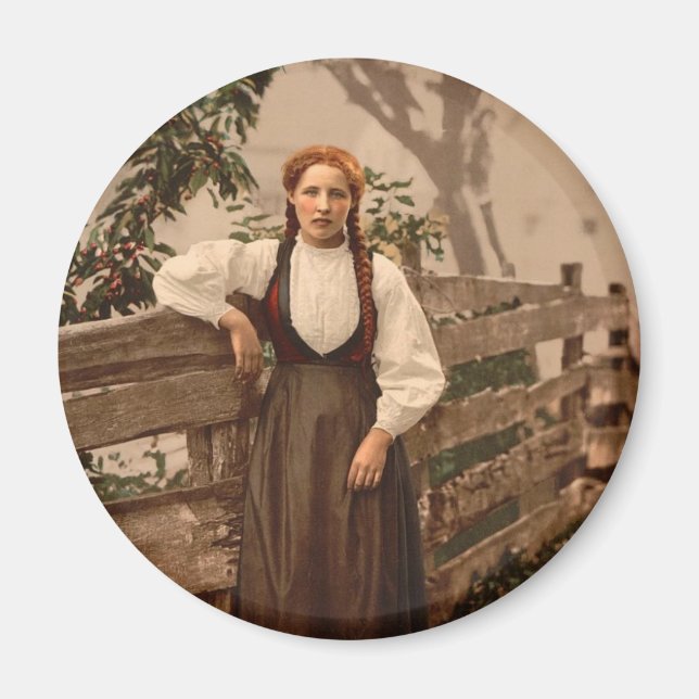Aimant Une fille de Voss, Hardanger Fjord, Norvège (Devant)