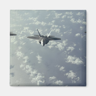 Aimant Une formation de trois-bateau de F-22 Raptors
