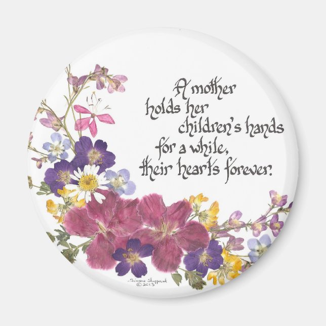 Aimant Une Mère tient le coeur d'un enfant (Devant)