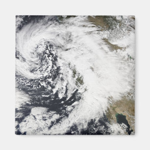 Aimant Une série de fortes tempêtes avec des vents violen