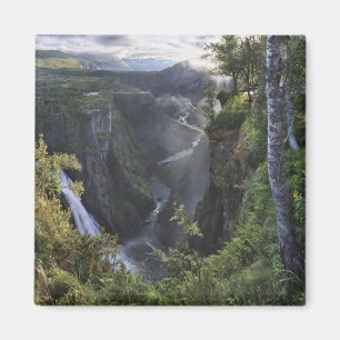 Aimant Une vue large de soirée - Hordaland, Norvège