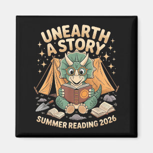 Aimant Unearth a Story Lecture estivale 2026 Triceratops