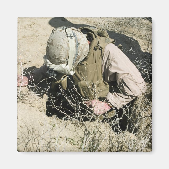 Aimant US Marine saute dans un trou (Devant)