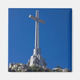 Aimant Vallée des morts, monument