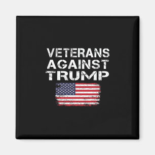 Aimant Vétérans contre le tee-shirt Trump Vétérans milita