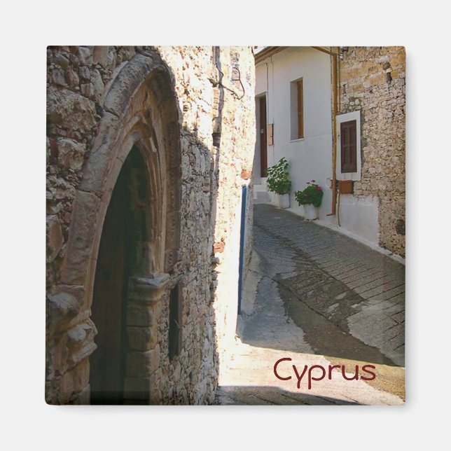 Aimant Village à Chypre (Devant)