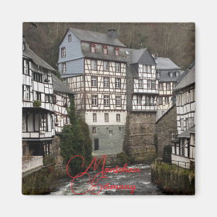 Aimant ville de Monschau en Allemagne en hiver