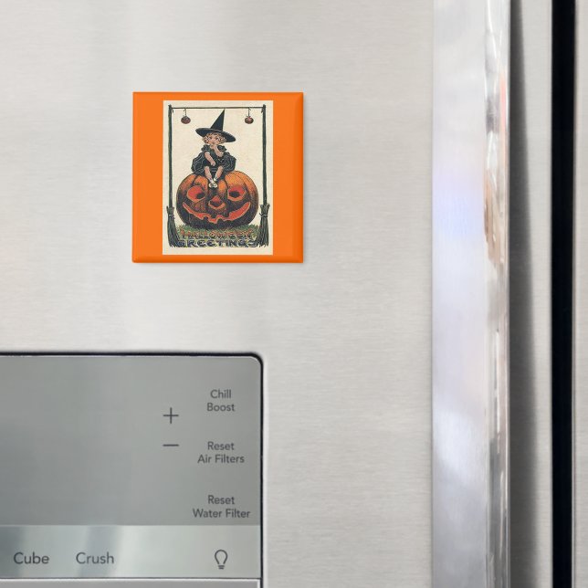 Aimant Vintage fille d'Halloween sur Jack o'Lantern (In situ (réfrigérateur))