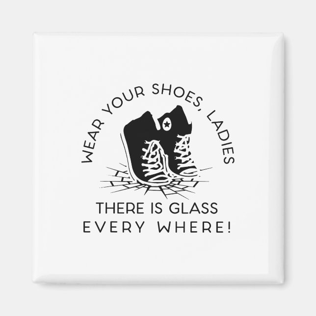 Aimant Vos Chaussures Kamala Harris Tee Pour Femmes Plafo (Devant)