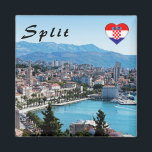 Aimant Vue aérienne de la ville divisée en front de mer,<br><div class="desc">Vue en bord de mer sur la ville de Split - Dalmatie,  Croatie. En 1979,  le centre historique de Split a été inscrit sur la liste du patrimoine mondial de l'UNESCO</div>