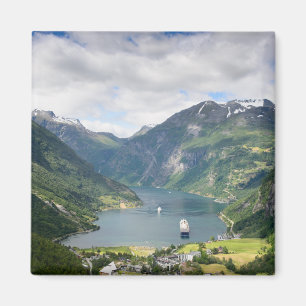 Aimant Vue de Geirangerfjord dans l'aimant carré de la