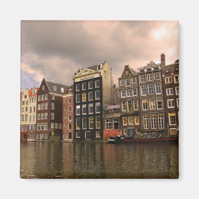 Aimant Vue de l'architecture unique et à pignon (Devant)