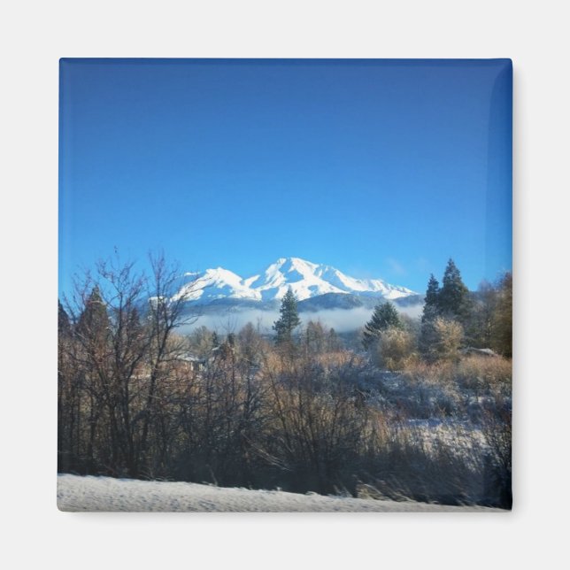Aimant Vue d'hiver à Mount Shasta, CA (Devant)