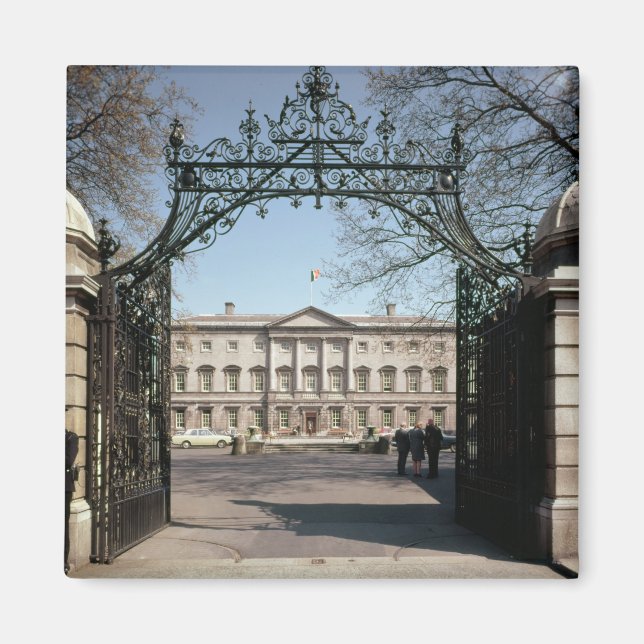 Aimant Vue extérieure de la porte, construit 1745-47 (Devant)