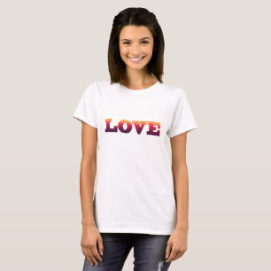 Aimez les t-shirts design géométrique moderne et c