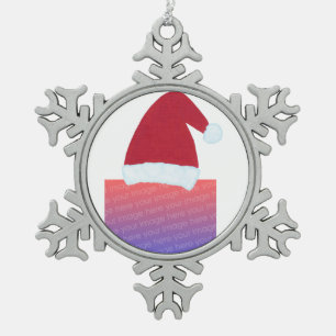 Ajoutez les ornements de casquette de Père Noël