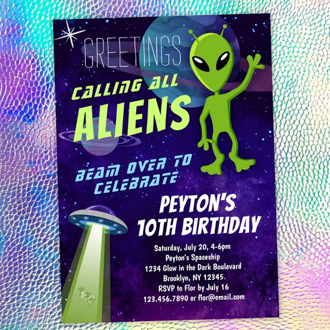 Alien de l'OVNI Invitation d'anniversaire (Créateur téléchargé)