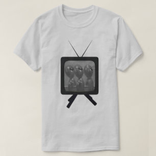 Aliens sur T-shirt TV