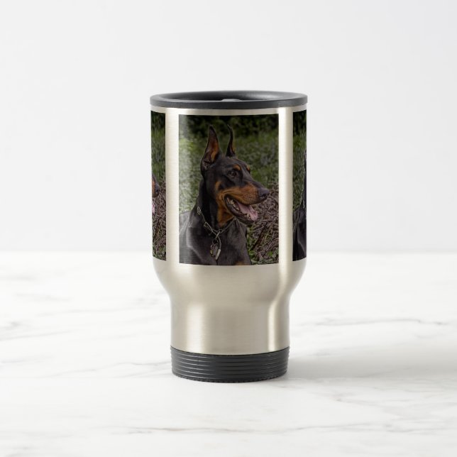 Allégresse de dobermann ! Tasse de voyage (Centre)