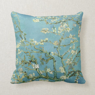 Almond Blossom par Van Gogh Fine Art Coussin
