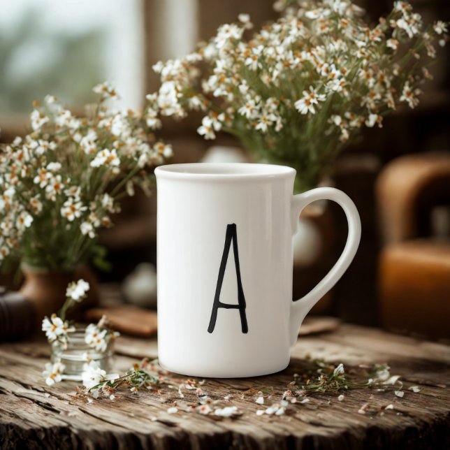 Alphabet Cadeau moderne Monogramme os Chine Mug (A bone china mug with space for your inital)