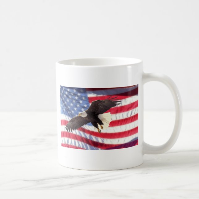 Américain Eagle et tasse de drapeau (Droite)