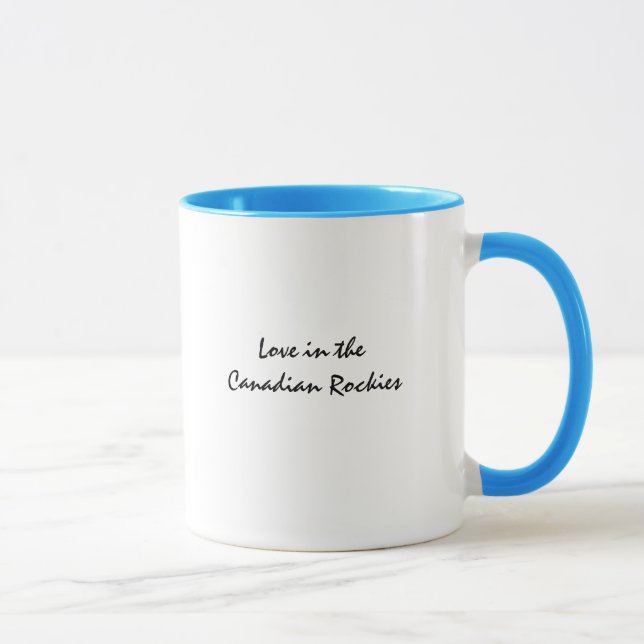 Amour dans la tasse theCanadian des Rocheuses (Droite)