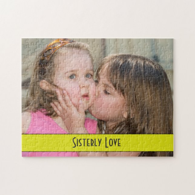 Amour de soeur - soeur embrassant son puzzle de (Horizontal)