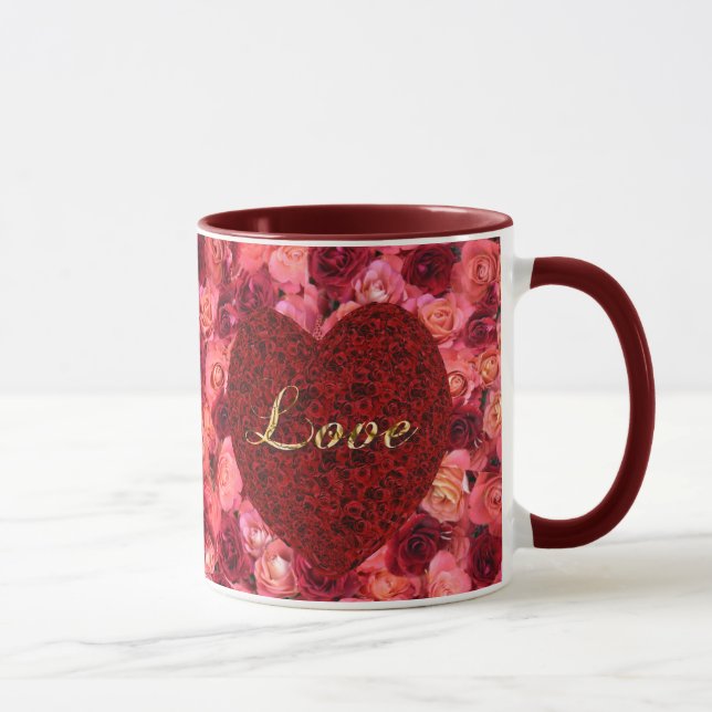 Amour/La tasse de Valentine avec des roses. (Droite)