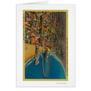 Amphithéâtre, plage, et pilier d'arc-en-ciel