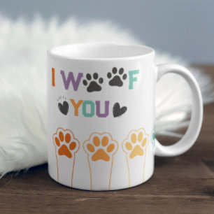 Amusant chien pattes d'airain Mug