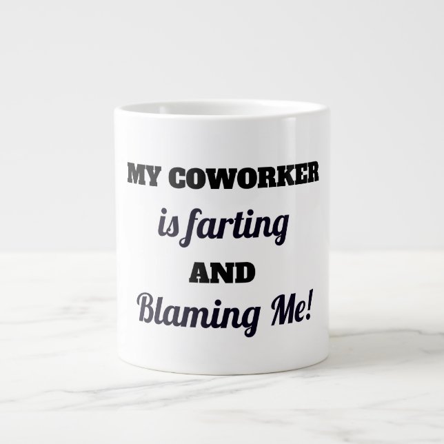 Amusant Coworker Farting Coffee Mug (Devant)
