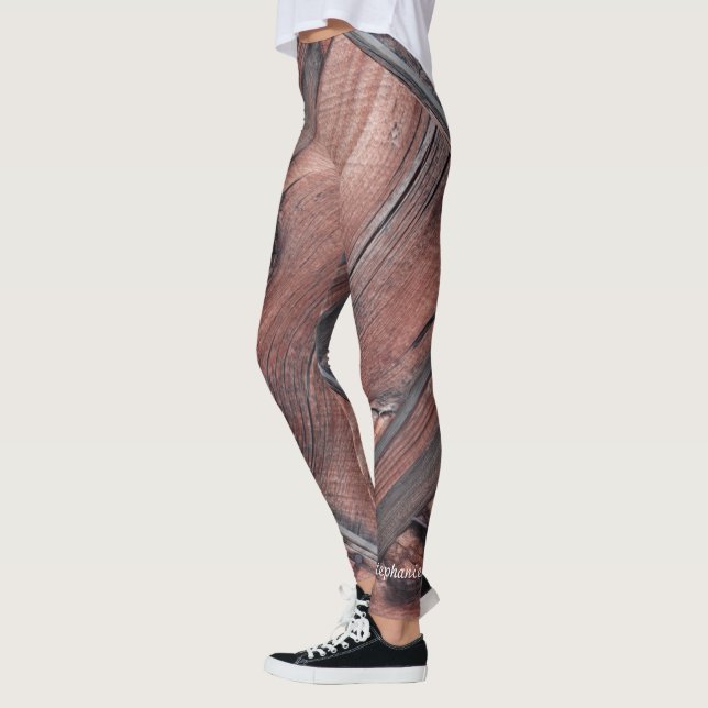Ancien bâtonnet rouge rustique Leggings avec nom (Gauche)