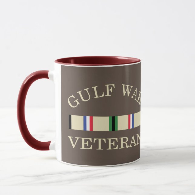 Ancien combattant de la guerre du Golfe de Mug (Gauche)