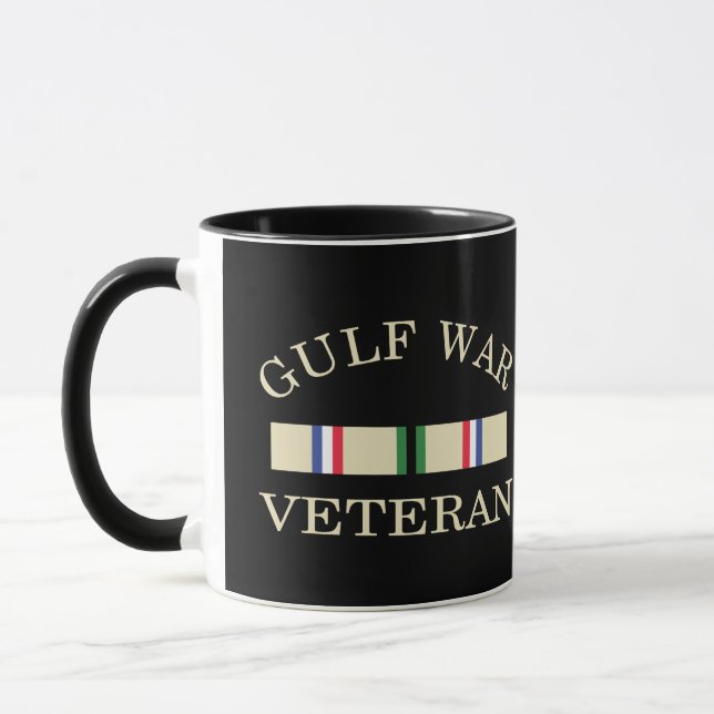 Ancien combattant de la guerre du Golfe de Mug (Gauche)