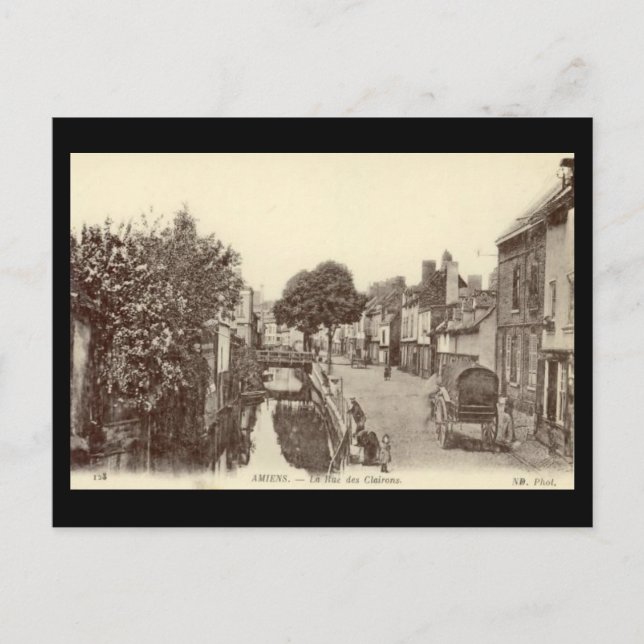 Ancienne carte postale - Amiens, Rue des Clairons (Devant)