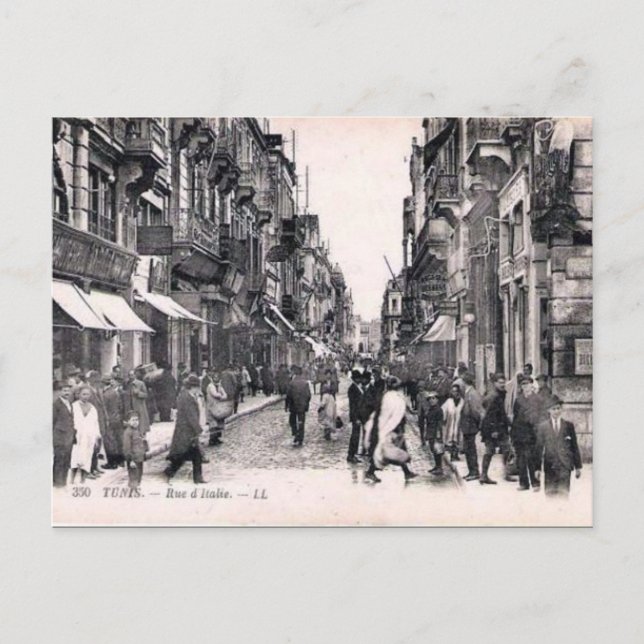 Ancienne carte postale - Rue d'Italie, Tunis (Devant)