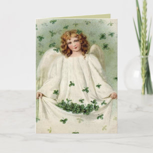 Ange avec la carte du jour de St Patrick de trèfle