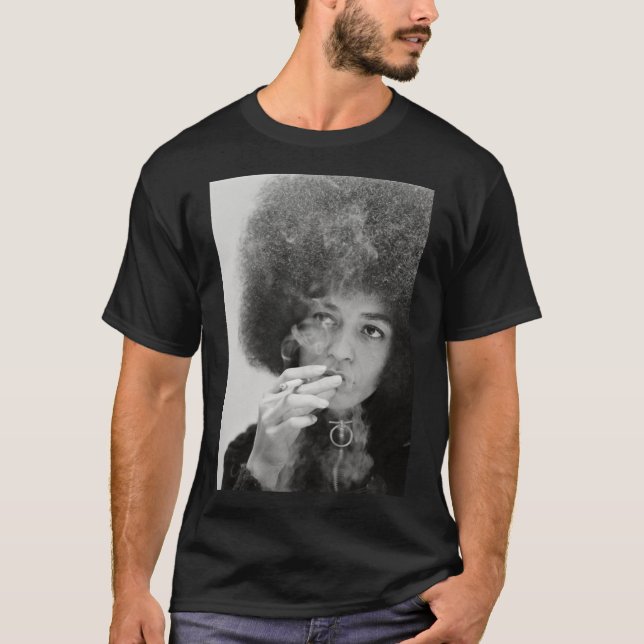 Angela Davis Smoking Essential T-Shirt (Devant)